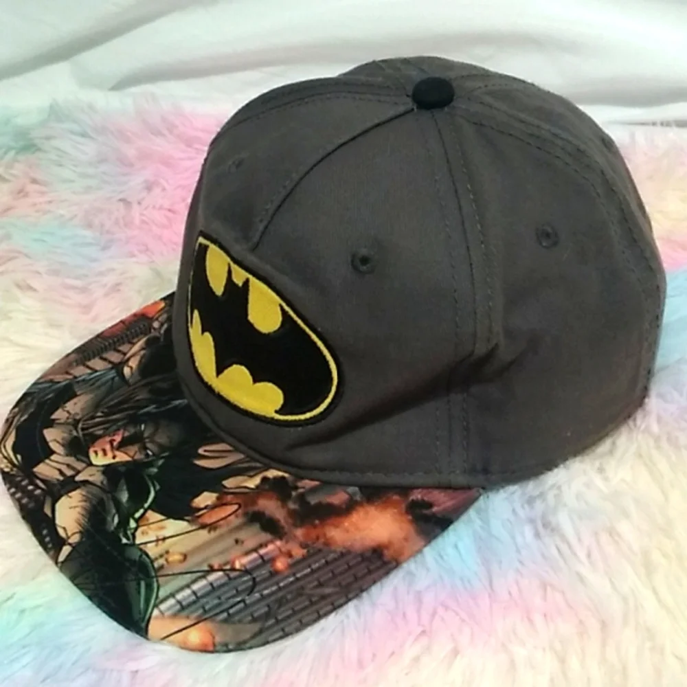 SALE! Batman DC Comics Graphics Youth Snap Back Hat Gently Worn